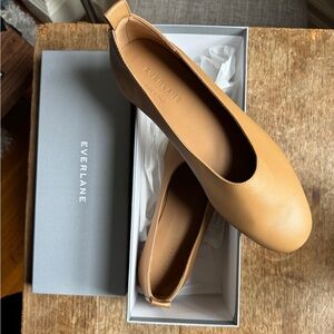 Everlane Day Glove in Caramel - original box, never worn!